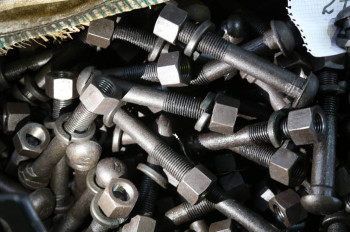 bolt-stykovoj-m27h160-v-sbore-3