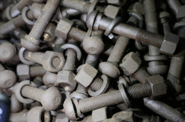 bolt-stykovoj-m22h135-v-sbore-1