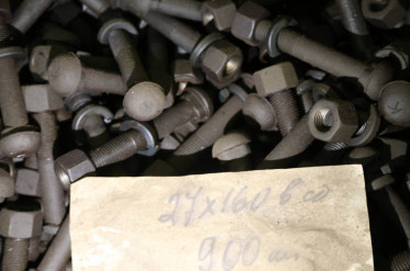 bolt-stykovoj-m27h160-v-sbore-1